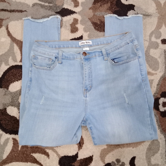Luna Nora Light Wash Skinny Patch Jeans Size 16 Slimming Denim High Waist - Picture 9 of 15